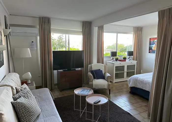 - 40 M2 *